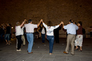 Sardagne (danse catalane) sur la place du village de Begur