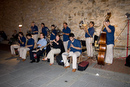 Sardagne (danse catalane) sur la place du village de Begur