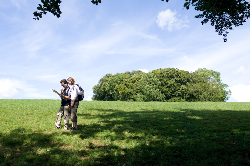 Hervé et Amanda dans la campagne