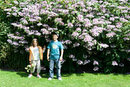 Greg et Vicky devant les fleurs...