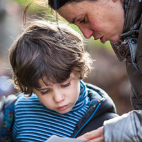 Basildon - 16 February 2013 / Jess and Oscar observing the map for the winter trail in the woods