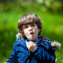 Henley-on-Thames - 25 May 2013 / Oscar blowing a flower