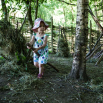 Bucklebury Farm - 30 June 2013 / Building a den in the forest