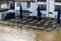 Henley-on-Thames - 08 January 2014 / The Angel