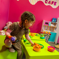 Reading - 01 March 2014 / Alana playing