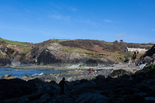 Trefin Beach - 14 April 2014 / Rock pooling