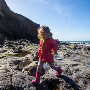 Trefin Beach - 14 April 2014 / Rock pooling