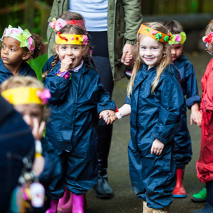 Henley-on-Thames - 23 May 2014 / Alana and Frankie arriving from the pre-school