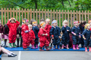 Henley-on-Thames - 23 May 2014 / The preschool getting ready