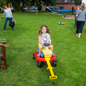 Henley-on-Thames - 31 May 2014 / Alana playing around