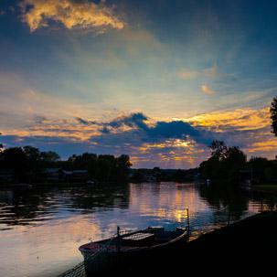 Henley-on-Thames - 31 May 2014 / Sunset on the river