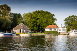 Henley-on-Thames - 11 June 2014 / Sailing club from the River