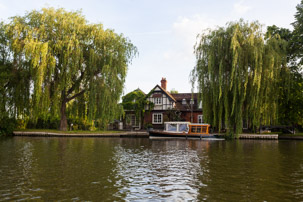 Henley-on-Thames - 11 June 2014 / Beautiful House