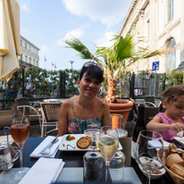 Saumur - 01 August 2014 / Jess having lunch