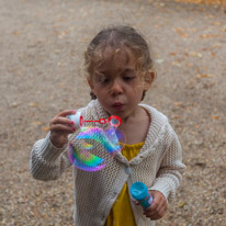 Saumur - 02 August 2014 / Alana playing with bubbles