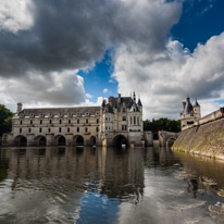 Saumur - 03 August 2014 / Chenonceau Castle from the River