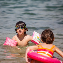 Begur - 27 August 2014 / Oscar and Alana playing together in the water