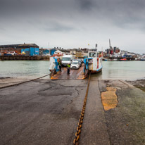 Cowes - 02 April 2015 / Chain ferry in Cowes