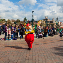 Disneyland Paris - 08 April 2016 / The parade