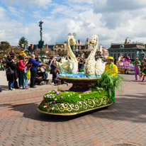 Disneyland Paris - 08 April 2016 / The parade