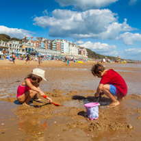 Boscombe Beach - 29 August 2016 / Oscar and Alana building stuffs