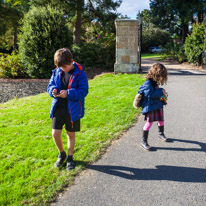 Henley -on-Thames - 09 October 2016 / Oscar and Alana