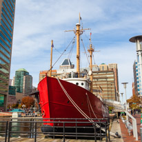 Baltimore - 06 November 2016 / Amazing old sailing boat in Baltimore harbour