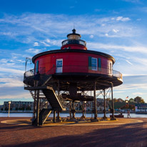 Baltimore - 06 November 2016 / Seven foot knoll lighthouse