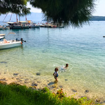 Perigiali - 20 August 2017 / Alana and Oscar couldn't wait to get into the water